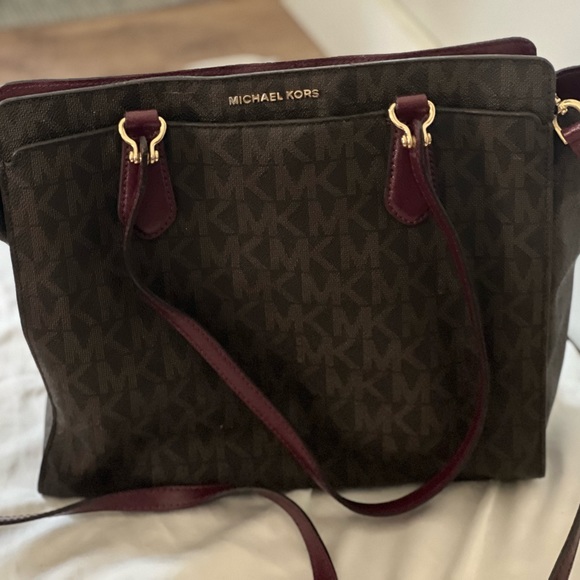 Michael Kors Large Leather Tote - Picture 1 of 5